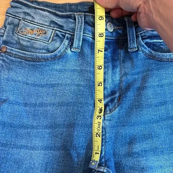 Judy Blue Boyfriend Fit Distressed Denim Jeans size 0/24 - Picture 7 of 11